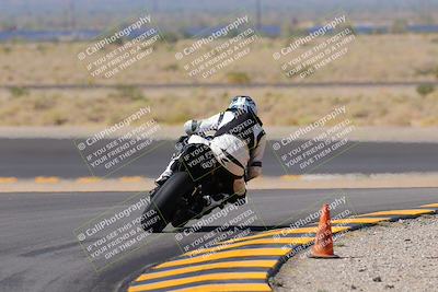 media/Oct-08-2022-SoCal Trackdays (Sat) [[1fc3beec89]]/Turn 11 Backside (1145am)/